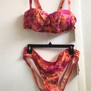 ONLY. 2. Days. 38 ALEX.  MARIE. SWING. SET.